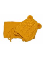BABY NELLYS Zimná pletená čiapočka s šálom TEDDY - horčicová s brmbolcami, vel. 62/68